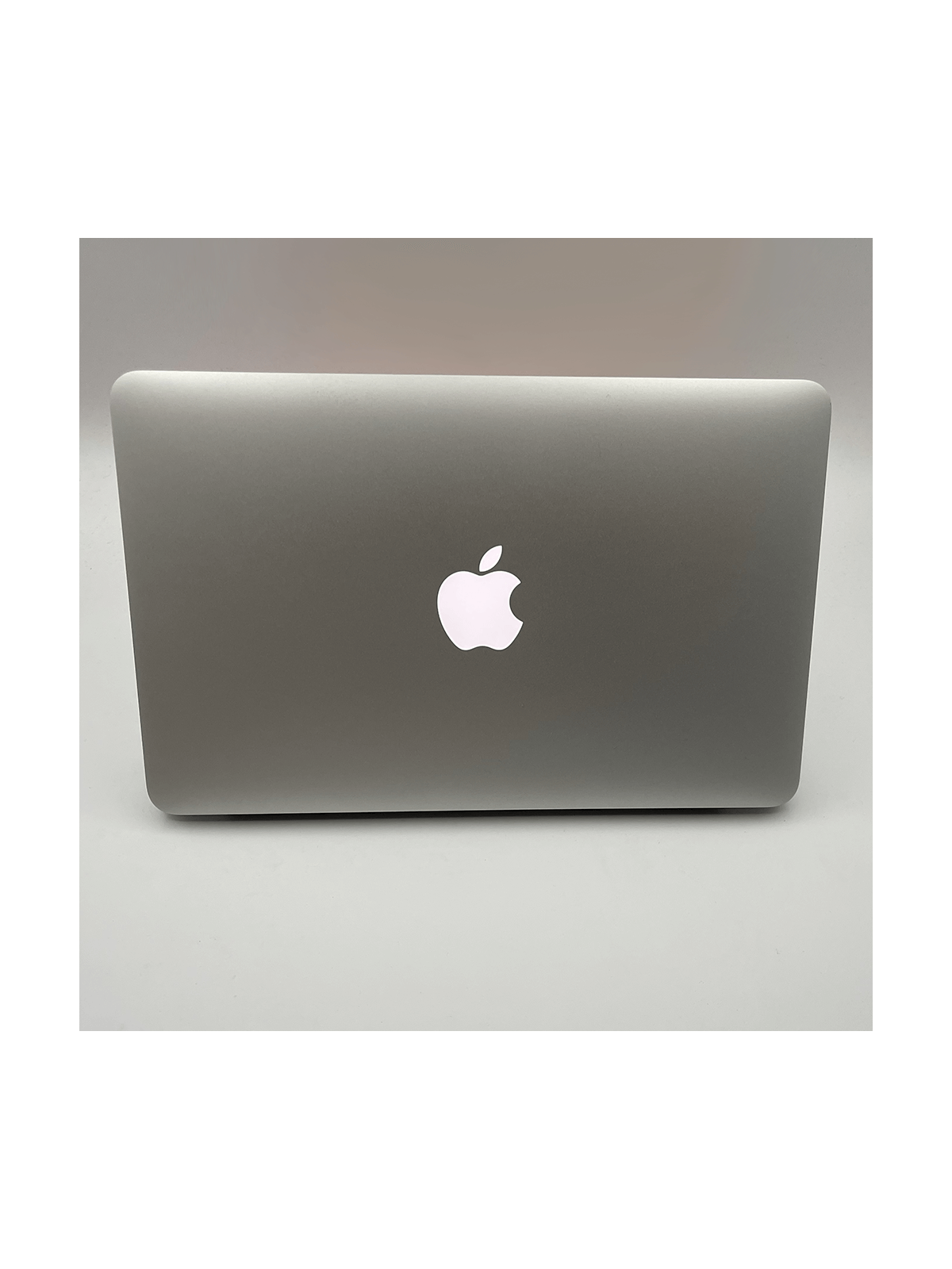 MacBook Air 13" i5 avec 8Go RAM et 4To SSD