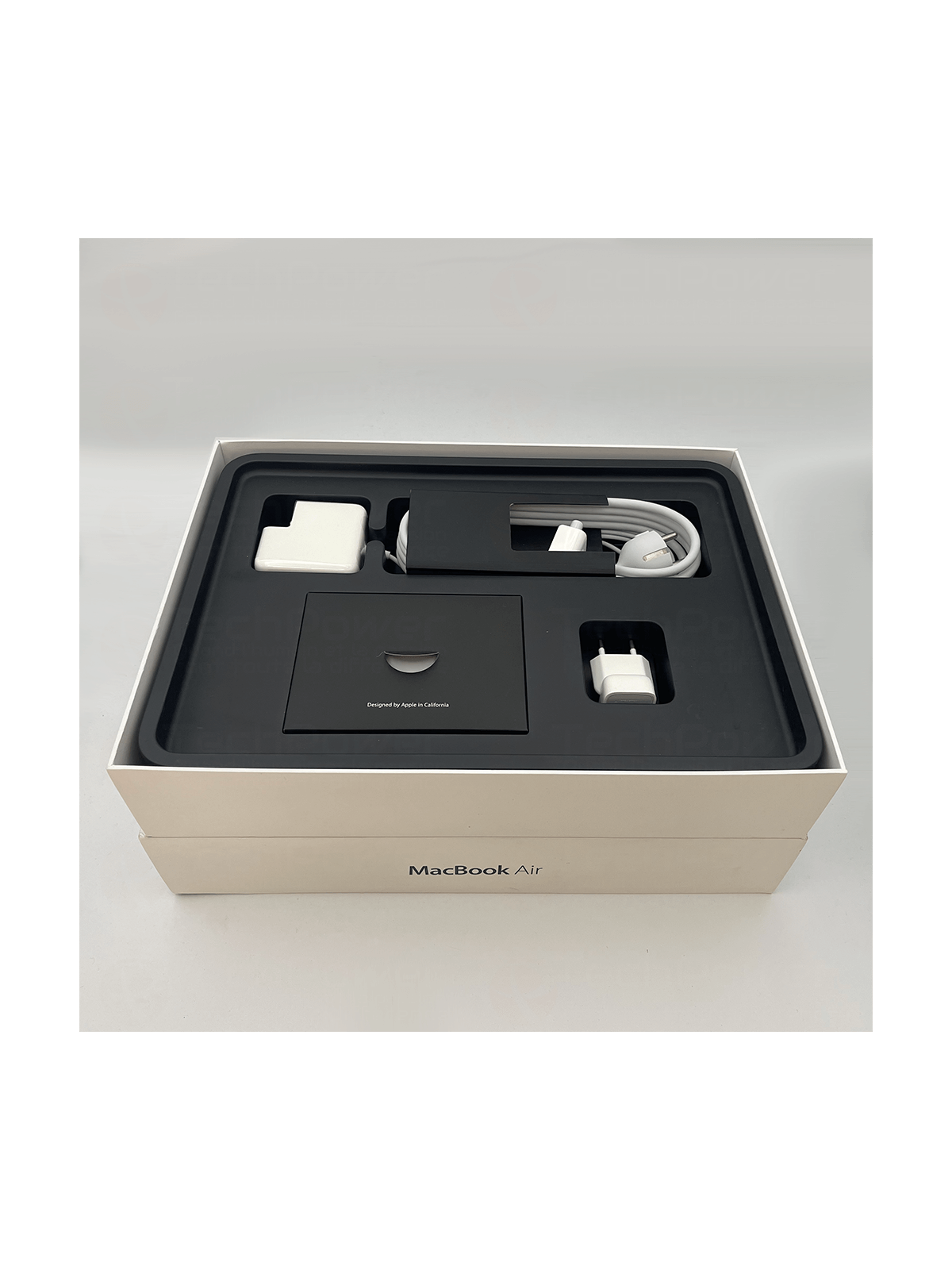 MacBook Air 11" - Légèreté et Performance