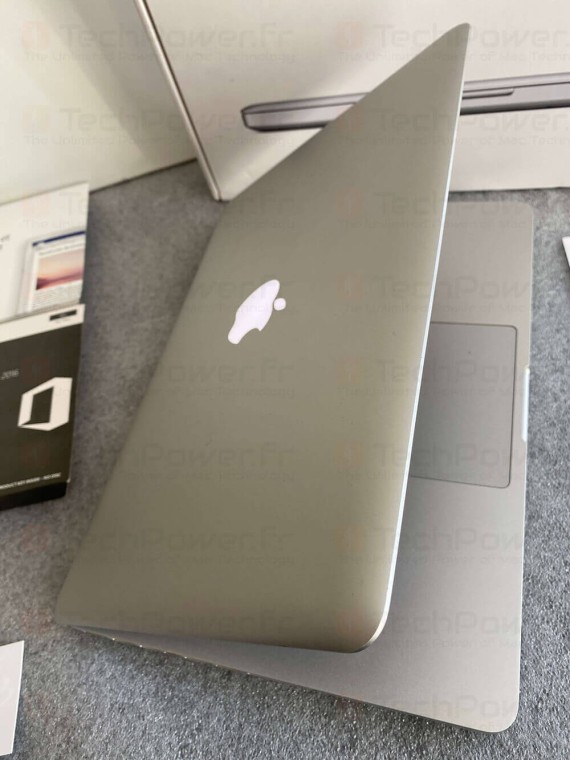 MacBook Pro 15" i7, 16Go RAM, 1To SSD avec offerte
