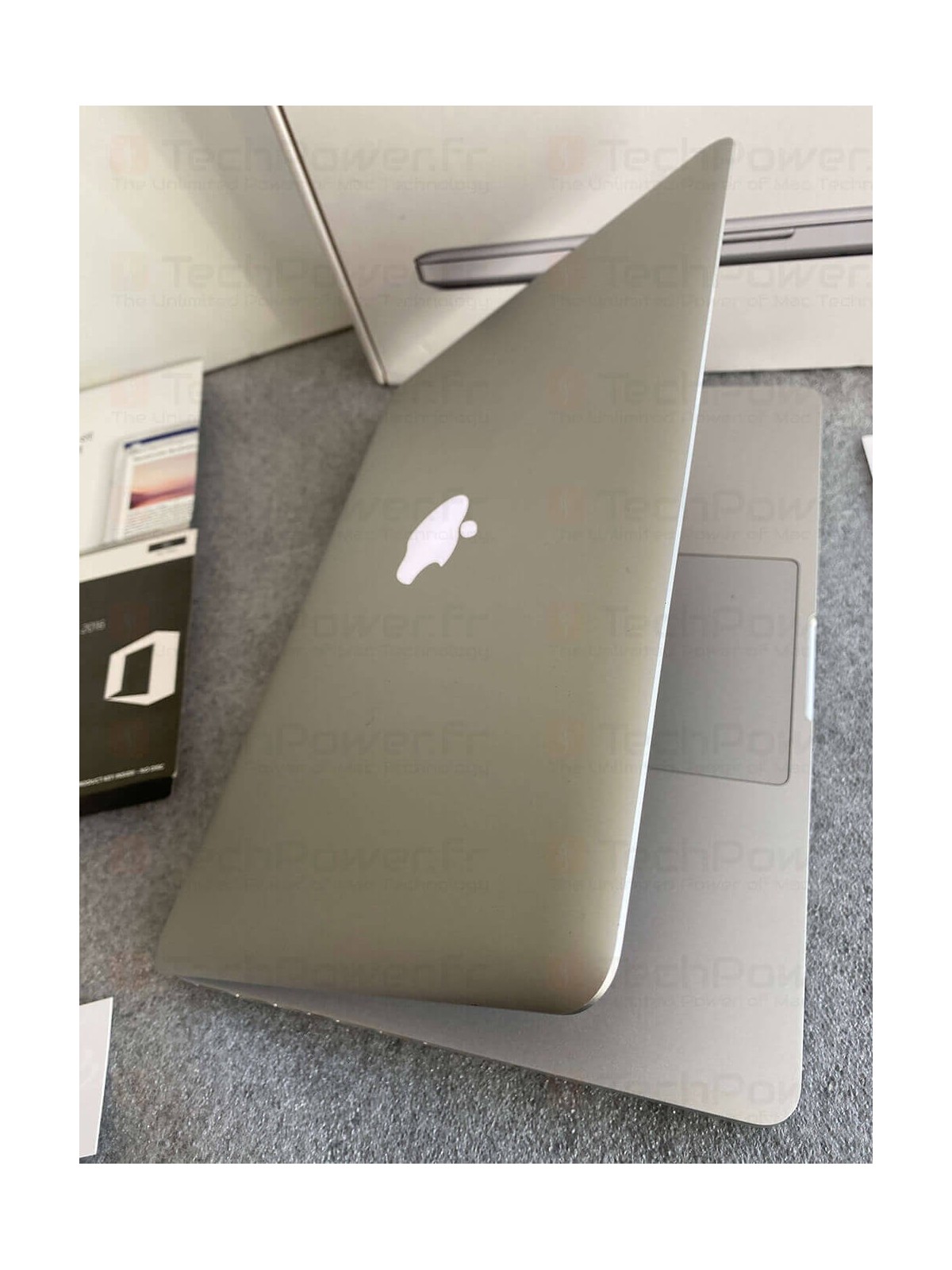 MacBook Pro 15" i7, 16Go RAM, 1To SSD avec offerte