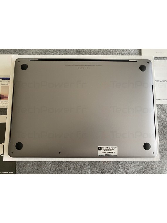 MacBook Pro i7 13'' avec TouchBar et macOS Sequoia