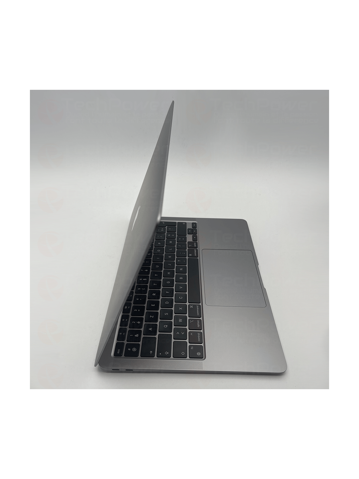 MacBook Air Retina 13" (2020) - i5, 8Go RAM, 1To externe